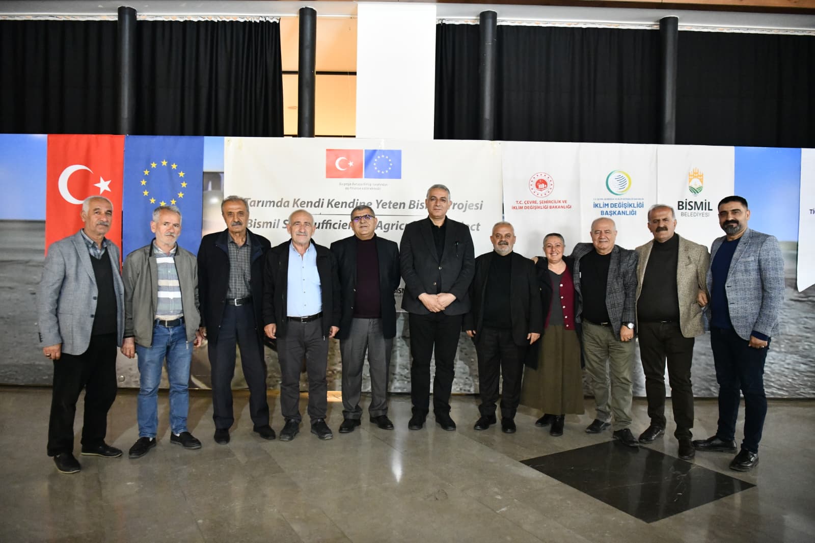 26ccfa94-1bd8-4386-9d3e-e0db2391e759