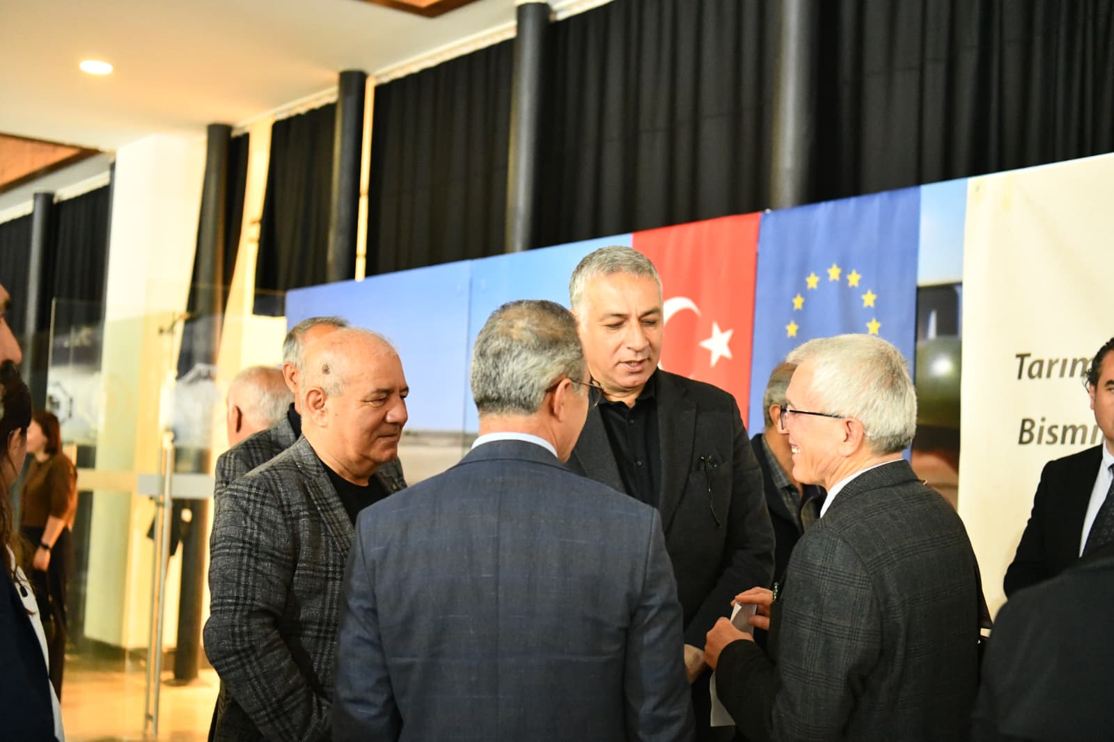 733f55b5-3a6d-4ad4-be12-296321038d0d