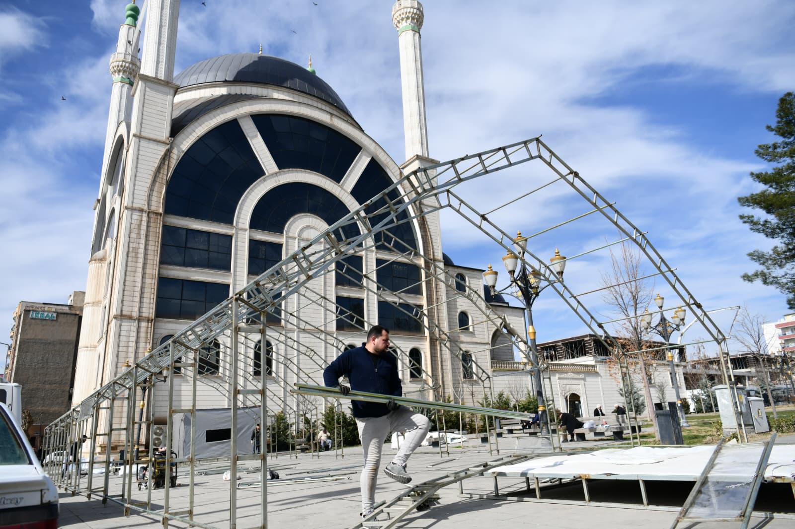 8645fa9d-5fef-4518-b0f7-6af92a17a3eb