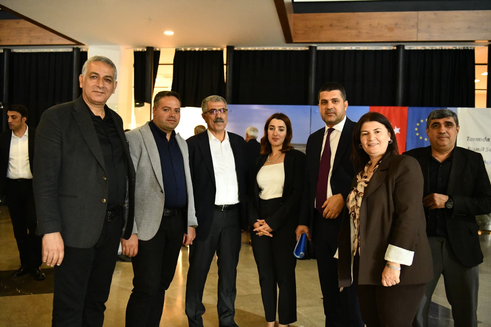 9b3d296d-7590-4e42-b09d-e20f269ecb7f