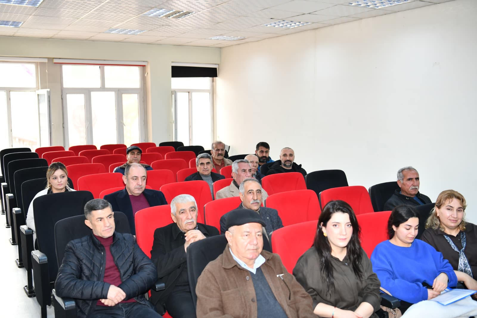 b1af1df3-c2bd-428a-8b0f-fda9c8ad31bc